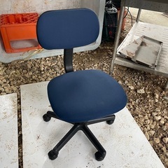 オフィスチェア　青