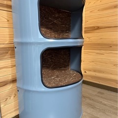 テーブルにもなるオシャレ収納ドラム缶棚