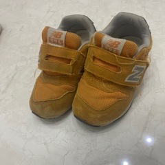 ニューバランス　スニーカー　13.5