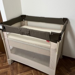 Aprica ベビーベッド　美品
