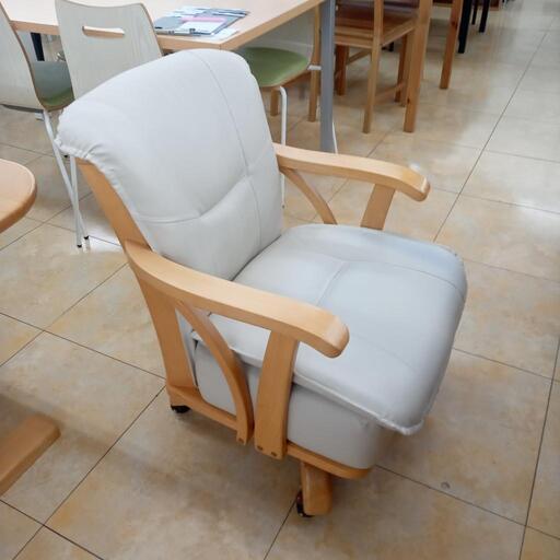 ☆ジモティ割あり☆ ダイニングセット ダークブラウン H72×D80×W135 クリーニング済み OJ7900 (リユースのサカイ太田) 西小泉の ダイニングセットの中古あげます・譲ります｜ジモティーで不用品の処分