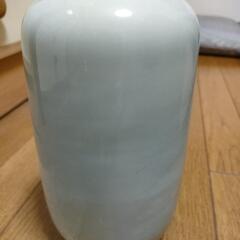 和風椿絵入り陶器花瓶の画像