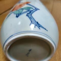 和風椿絵入り陶器花瓶の画像