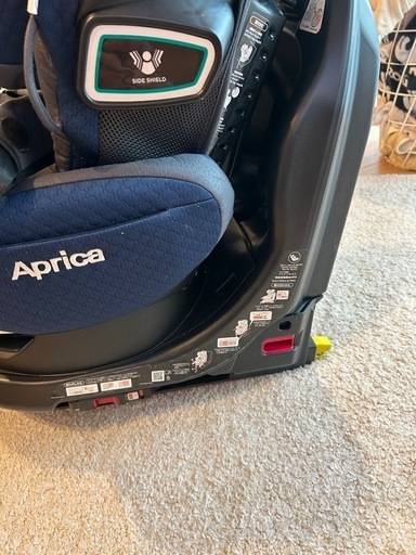 チャイルドシート
(Aprica ISOFIX360°セーフティーシリーズ)