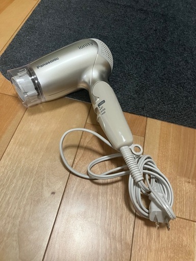 ヘアドライヤー