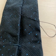 COMME CA DU MODE ラメ入り ネクタイの画像
