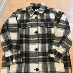 H&M ロングシャツジャケットの画像