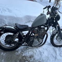 SR400 人気のⅡ型FCRキャブ入り