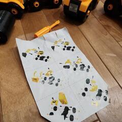 組み立て工事車両の画像