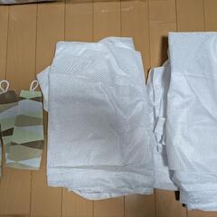 カーテンの画像