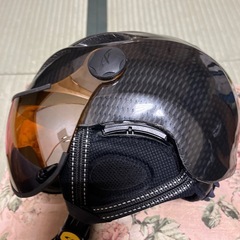 スキースノボ　ゴーグル一体型ヘルメットの画像