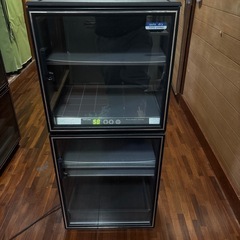TOYO LIVING   除湿庫　　EM-124型