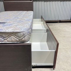 💥激安💥大量収納付きシングルベッドマットレスセットコンセント付き✨便利✨ (TMT古物販売店) 鶴見緑地のベッド《シングルベッド》の中古 あげます・譲ります｜ジモティーで不用品の処分