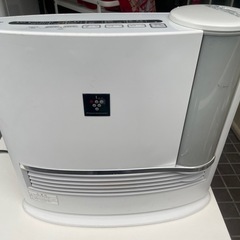 シャープ 加湿セラミックファンヒーター (KST荷物配送) 北巽の季節、空調家電《ファンヒーター》の中古あげます・譲ります｜ジモティーで不用品の処分