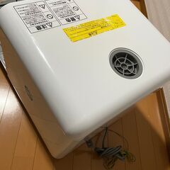 アイリスオーヤマ 食洗機 ホワイト ISHT-5000-Wの画像