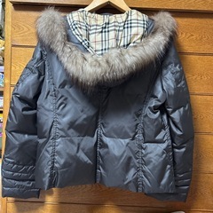 Burberry  フェザー入りダウン　美品の画像