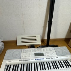 キーボード CASIO LK-205 脚付