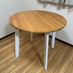 IKEAダイニングテーブル