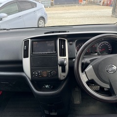 Nissan Serena ハイウェイスターの画像