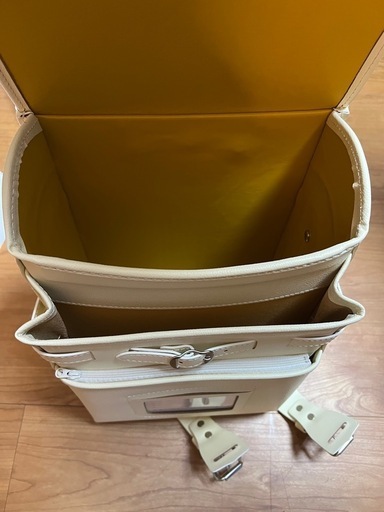 スドウ　ホワイトランドセル新品
