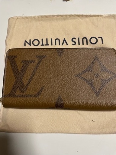VUITTONジャイアントリバース長財布