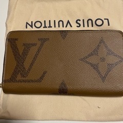 VUITTONジャイアントリバース長財布