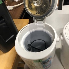 A7❗️ 象印マホービン(ZOJIRUSHI) 加湿器 ベーシックタイプ 3.0L スチーム式 蒸気式 フィルター不要 お手入れ簡単 ホワイト EE-RQ50-WAの画像