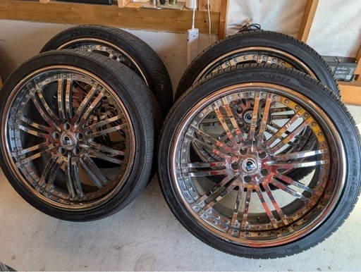 [受け渡し決定]ジャンク品タイヤ265/35/22