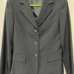 リクルートスーツの画像