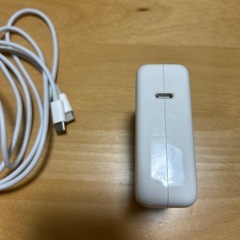 【Apple純正品】 61w USB-C電源アダプタ(A1947)の画像