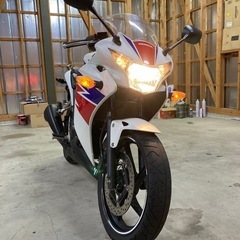 ホンダ CBR250Rの画像