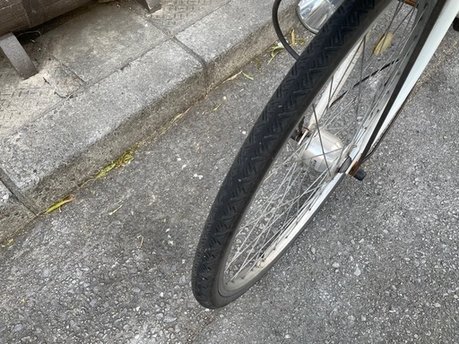 SALE30％』ママチャリ26インチ自動ライトカゴ付き白配達可能