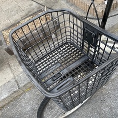 SALE30％』ママチャリ26インチ自動ライトカゴ付き白配達可能