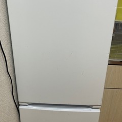 SHARP2024年製2ドア冷蔵庫美品 (モノリー) 笹原のキッチン家電《冷蔵庫》の中古あげます・譲ります｜ジモティーで不用品の処分