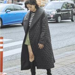 ジュエティキルティングロングコートの画像
