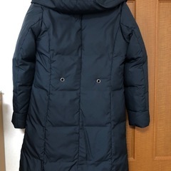 超美品レディースダウンコートマフラー付きの画像