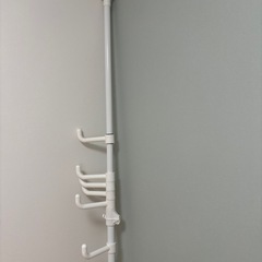 突っ張り式ポールハンガーの画像