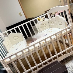 ベビーベッド