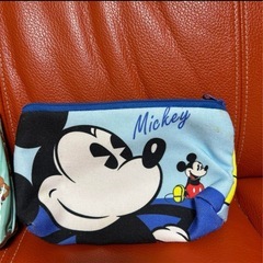 ディズニー・ユニバポーチセットの画像