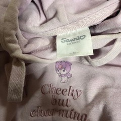 GUコラボ クロミパーカーの画像