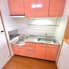 レンガ調の外観！駐車場完備で停めやすいです！ペット飼育相談（猫のみ）１階角部屋のお部屋！北上真桑駅まで徒歩３４分！大手建築メーカー施工！全てのお部屋角部屋になります！敷地内大型駐車場あります！敷金・礼金・仲介手数料ありません！ジモティからのお問い合わせでフリーレント１ヶ月。家賃４５,０００円。管理費３，９００円！全４戸２階建て全部屋角部屋！TVモニターホン・独立洗面台・温水洗浄便座・追い炊き【ブルーム】 − 岐阜県