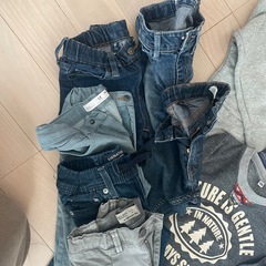 ZARA ユニクロ　ギャップの画像