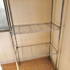 メタルラック中
