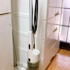ホワイト キャニスター掃除機