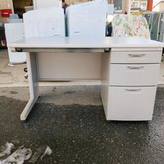OAデスク☆片そで机☆事務机・キズあり、A-015【浜村鹿野温泉ICから3分 買取本舗 宮本リサイクル 営業時間9～19時 定休日水曜のみ←連絡できませんm(_ _)m】の画像