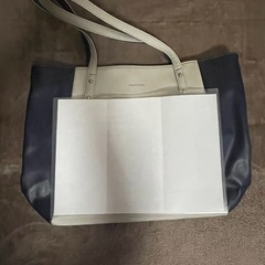 未使用　バッグ　ポーチ付き
 の画像