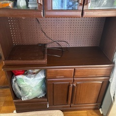 食器棚の画像