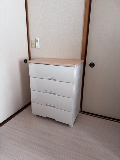 【美品】チェスト•衣装ケース/4段
