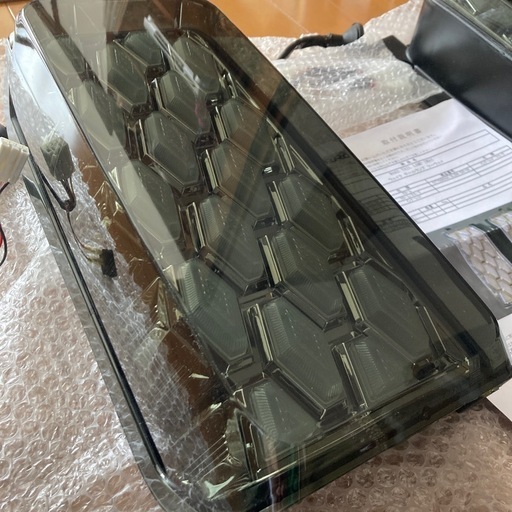 【新品未使用】エムブロ　ウェイク　テールランプ