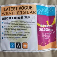 DESCENTE防水パーカーの画像